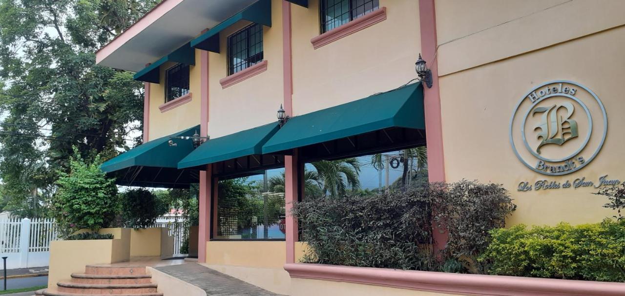 Hotel Brandts Los Robles De San Juan Managua Esterno foto