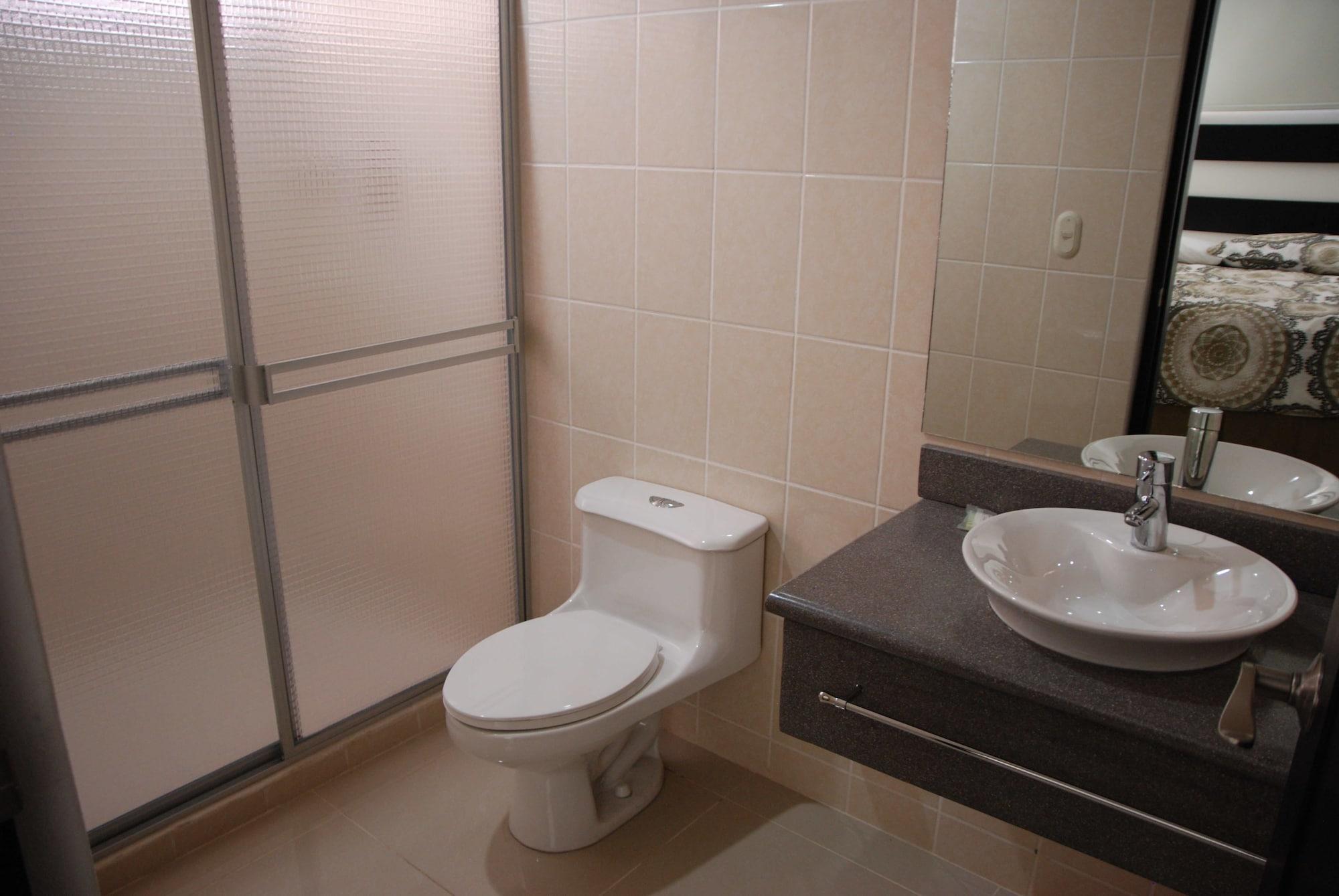 Hotel Brandts Los Robles De San Juan Managua Esterno foto