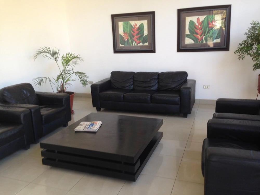 Hotel Brandts Los Robles De San Juan Managua Esterno foto