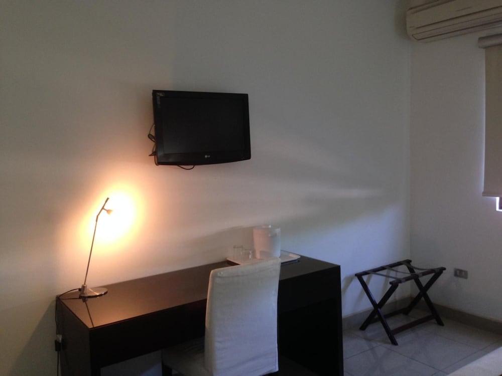 Hotel Brandts Los Robles De San Juan Managua Esterno foto