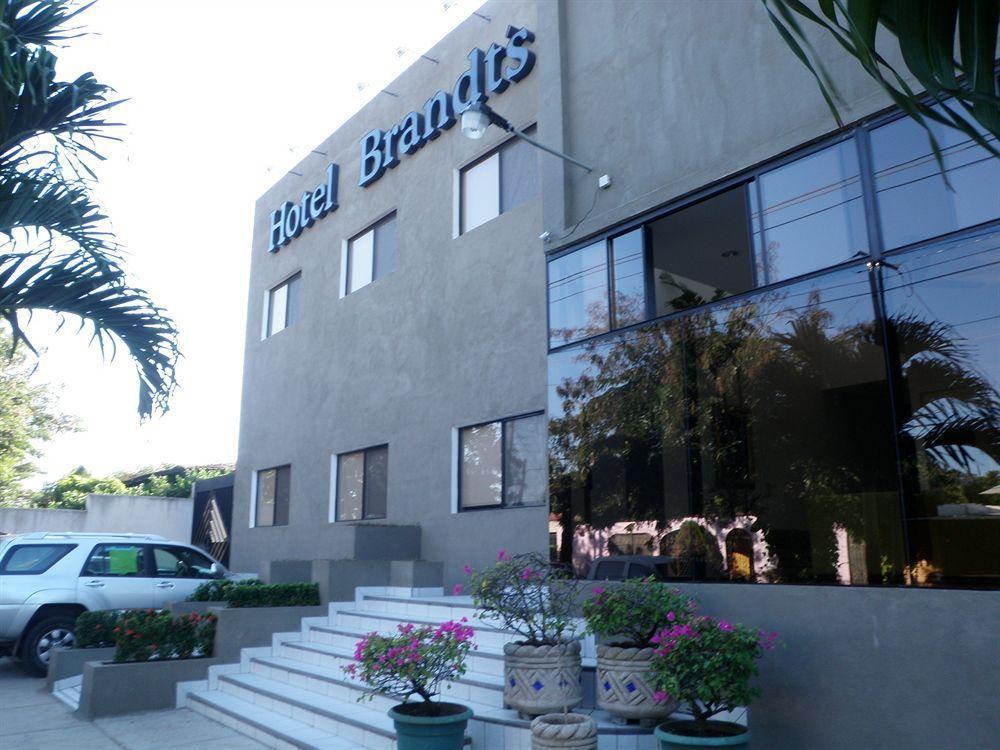 Hotel Brandts Los Robles De San Juan Managua Esterno foto