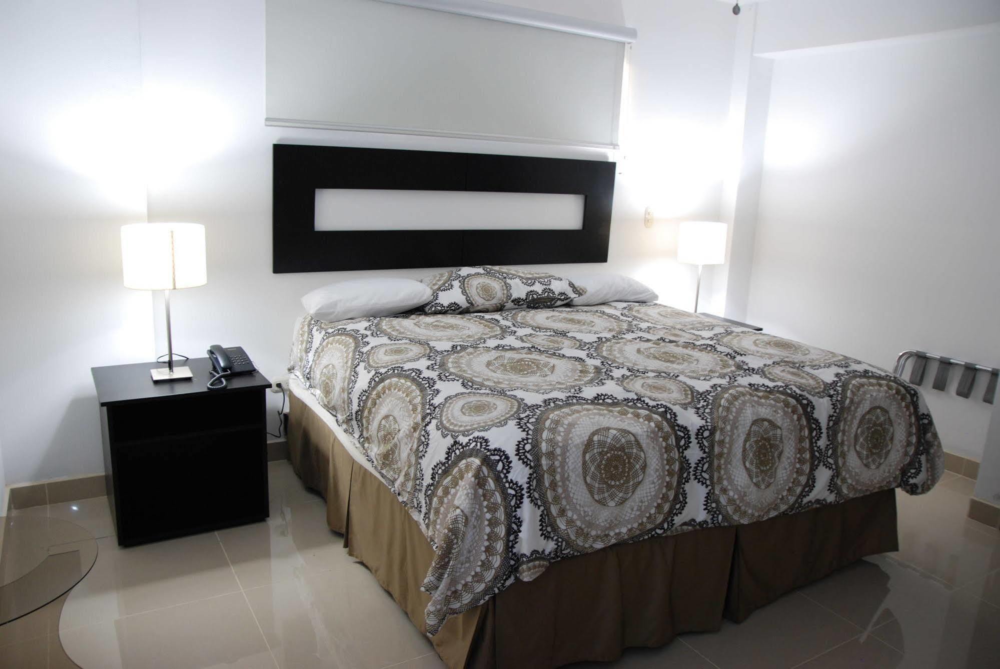Hotel Brandts Los Robles De San Juan Managua Esterno foto